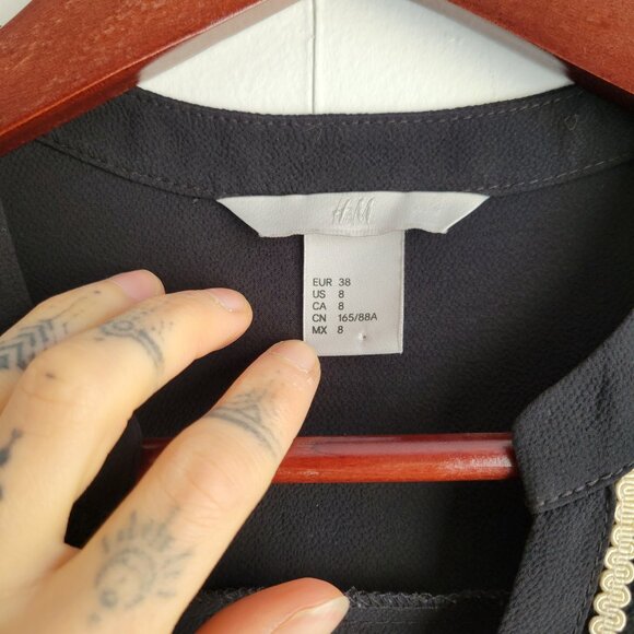 black dress, knee length, US 8 - Picture 3 of 8